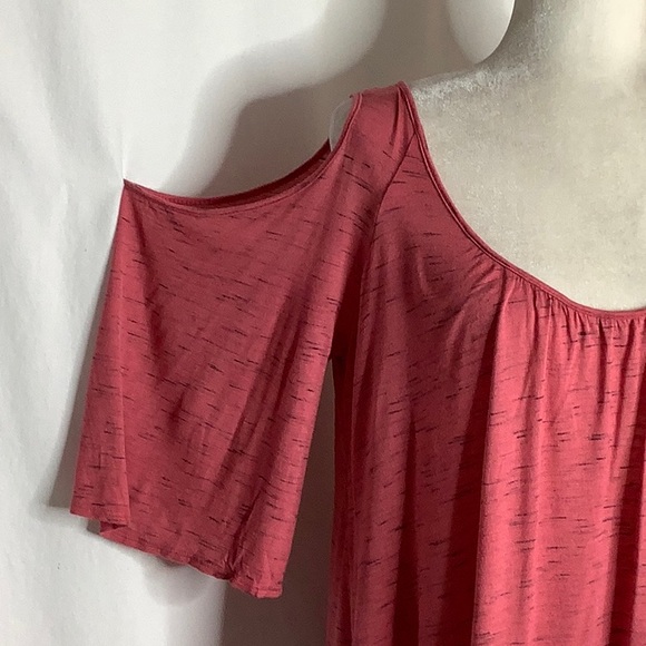H.I.P. Pink Jersey Knit Cold Shoulder Top Size M - Picture 4 of 9